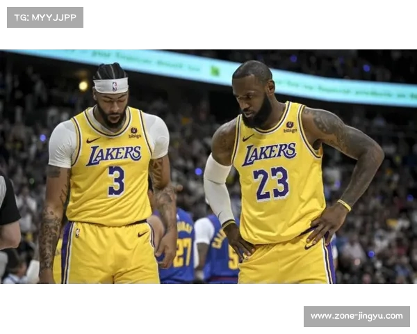 金玟哉带病上场拼搏背部不适伤情加重再伤无奈令人心疼